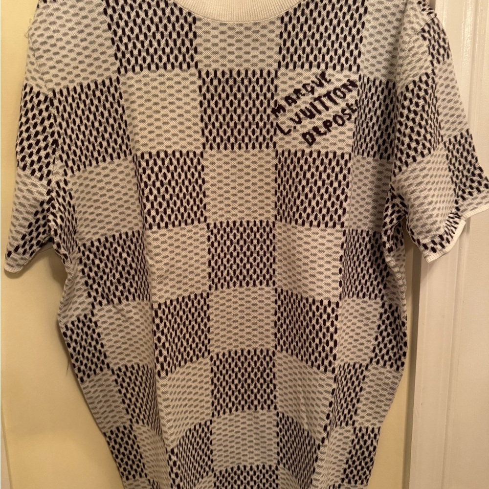 Louis Vuitton Black and White Boxy Marque L'Vuitton Depose Short Sleeve Tee